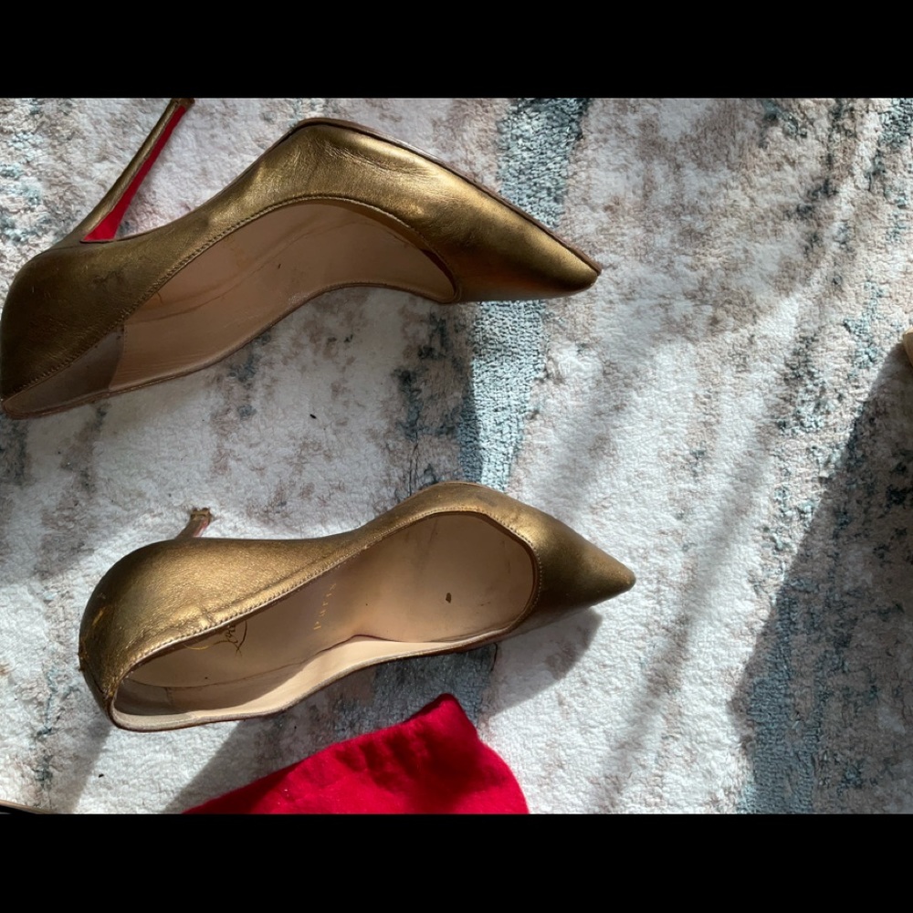 GOLD CLOSED TOE CHRISTIAN LOUBOUTINS